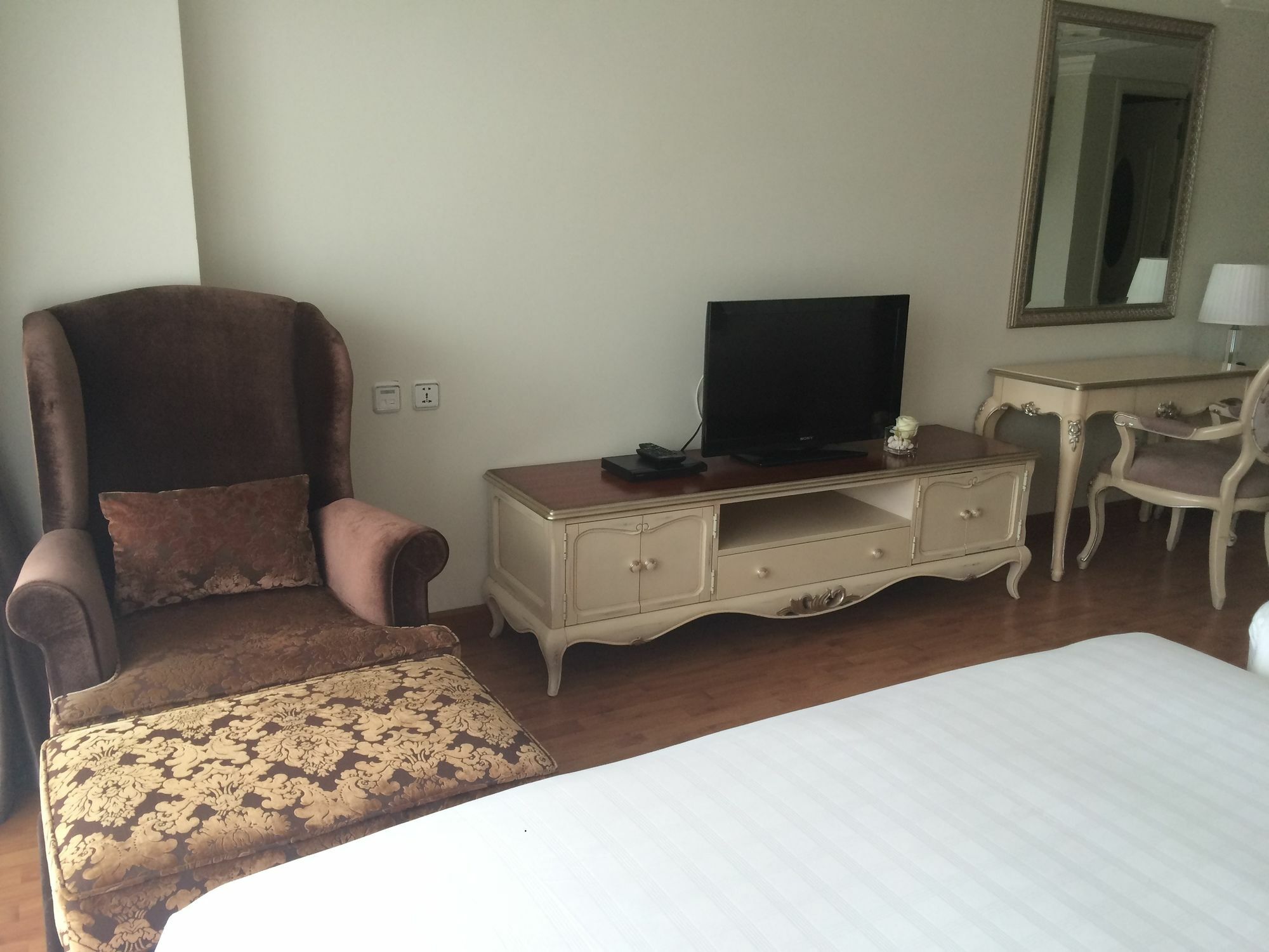 Lk Noble Suite Pattaya Luaran gambar